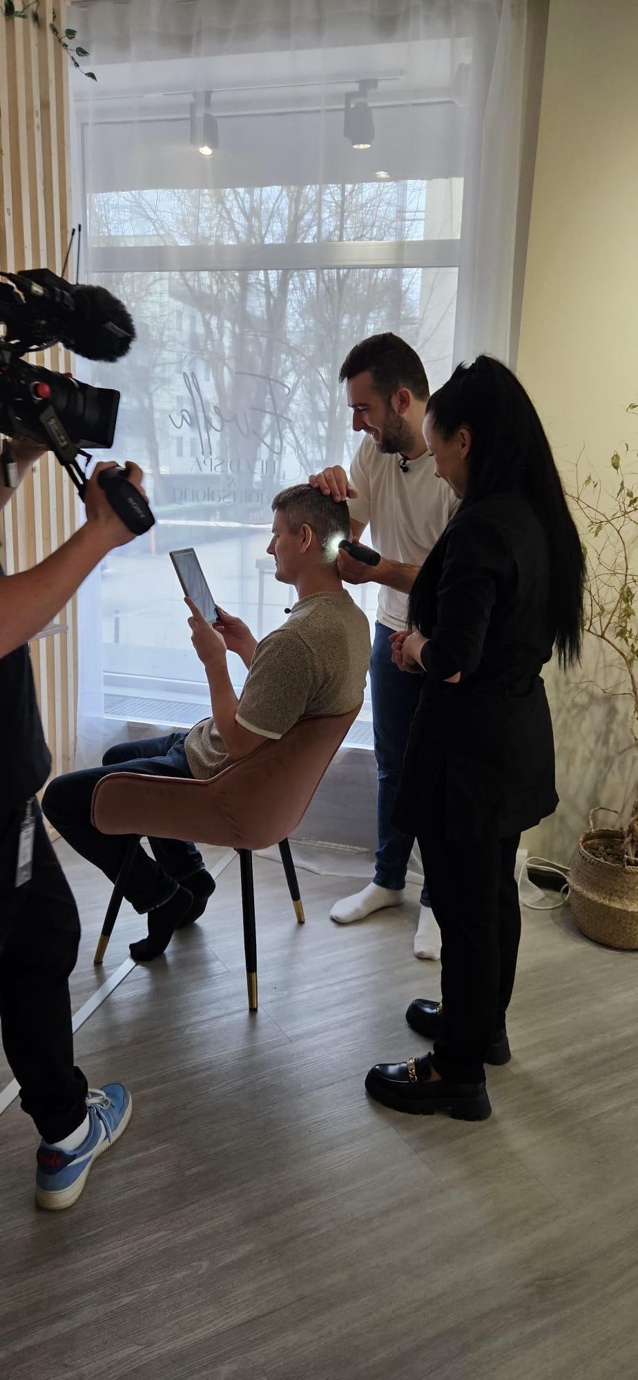 Vaata SIIT 
The post «​ÕHTU!» Jüri Butšakovil oli sünnipäev ja seda tähistati Evella HEAD SPA & heaolusalongis appeared first on Evella HEAD SPA & heaolusalong.